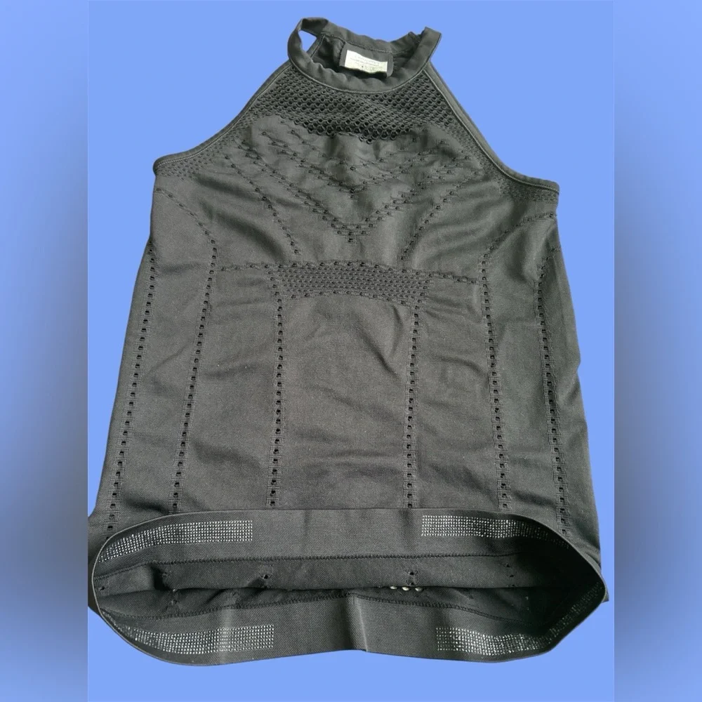 Athleta Black Sleeveless Performance Tank - Picture 4 of 4